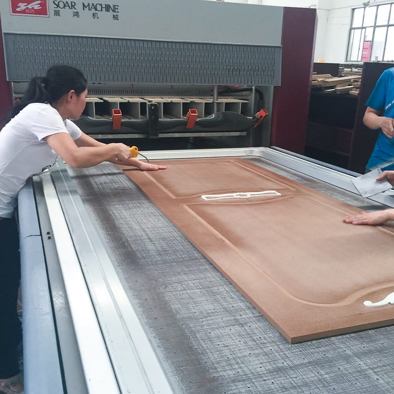 LM501 กาวเทอร์โมฟอร์ม PVC สูญญากาศสำหรับประตูไม้